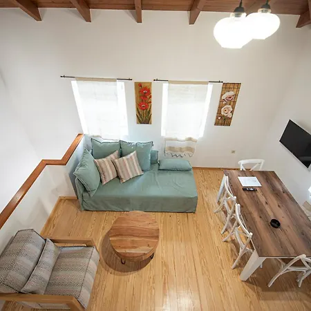 דירה Dervisia Stonehouse 4