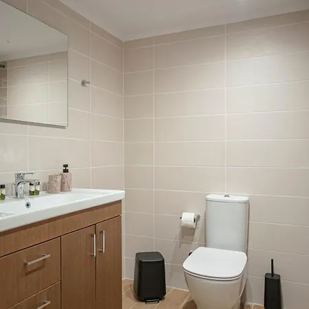 Dervisia Stonehouse 4